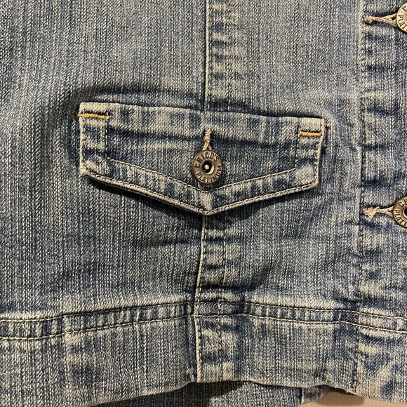 Chico’s Platinum jean jacket. Size 2 - Picture 4 of 6